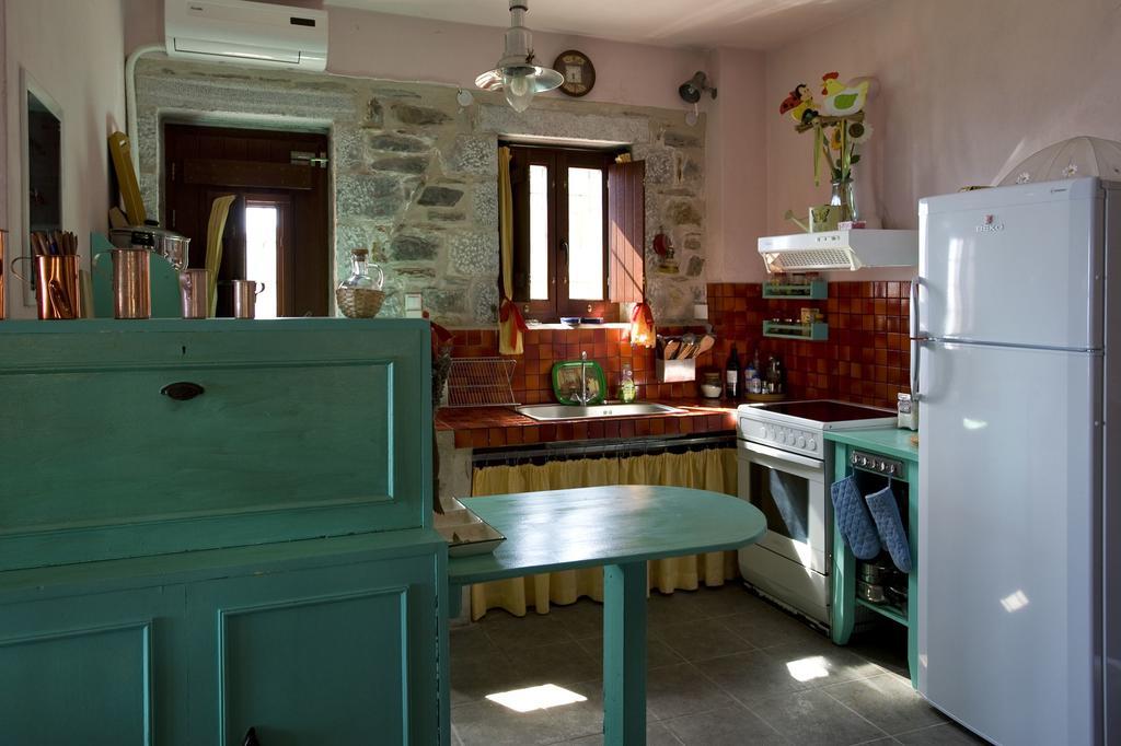 Benos Tower Villa Tsikkalia Bagian luar foto