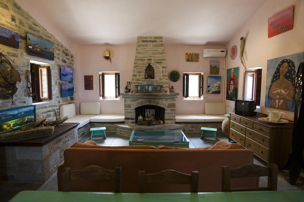 Benos Tower Villa Tsikkalia Bagian luar foto
